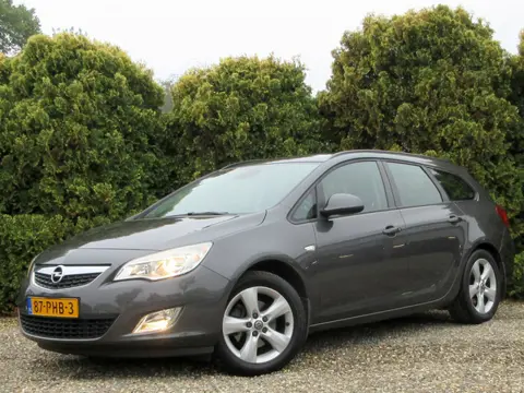 Opel Astra Sports Tourer 1.6 Turbo * Trekhaak *