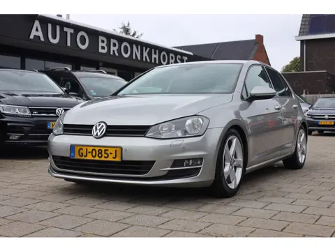 Volkswagen Golf 1.2 TSI CLIMA I CRUISE I 17 INCH I PDC | TREKHAAK