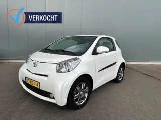 Toyota iQ 1.0 VVTi Aspiration AIRCO | HALF LEDER | STOELVERWARMING !