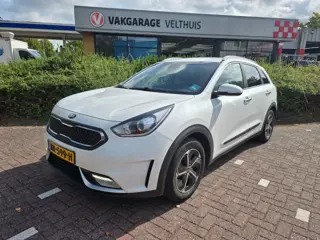 KIA NIRO 1.6 GDi Hybrid First Edition - Trekhaak - Cruise control Â Camera Â Apple CarPlay/Android Auto