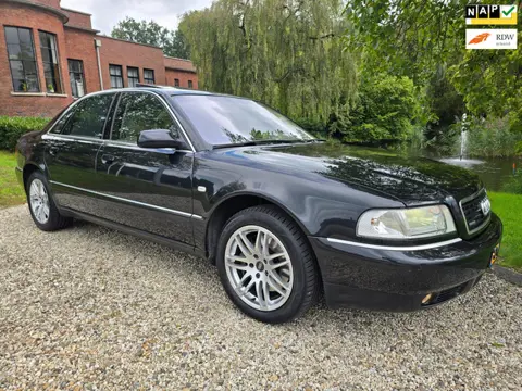 Audi A8 4.2 5V quattro Exclusive
