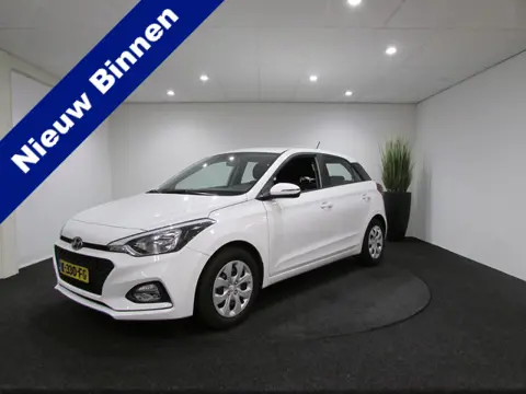 Hyundai i20 1.0 T-GDI Comfort I NL-Auto I Apple Carplay I Achteruitrijcamera I Trekhaak I