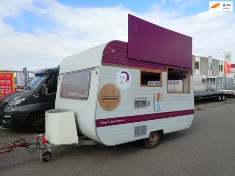 Evercaravan PORCULA 340 foodtruck caravan