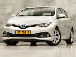 Toyota Auris 1.8 Hybrid Sport Automaat (NAVIGATIE, CAMERA, CRUISE, SPORTSTOELEN, KEYLESS, LM VELGEN,