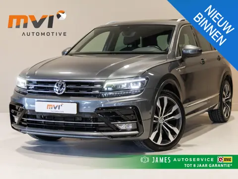 Volkswagen Tiguan 1.5 TSI ACT R-Line / 150pk / Panorama dak / Trekhaak / Achteruitrij camera / NAP /