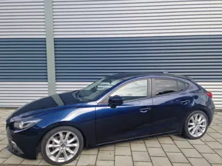 Mazda 3 2.0 GT-M , Climatronic, HeadUp display, Cruise-control, enz enz