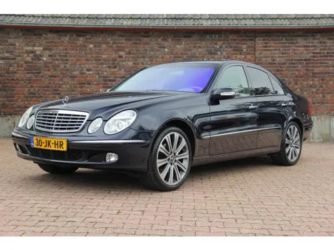 Mercedes-Benz E-klasse 240 Avantgarde |Trekhaak|Stoelverwarming|Cruise Control|NL Auto|