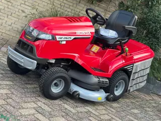 Honda HF2625HM zitmaaier Demo bj2025 jong gebruikte