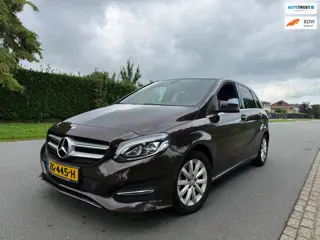 Mercedes-Benz B-klasse 180 Prestige PANO/LEER/NAVI/APK 9-2027