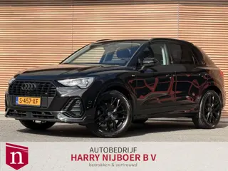 Audi Q3 35 TFSI S edition 19inch / Camera / Cruise / Carplay / Navi / Dodehoek
