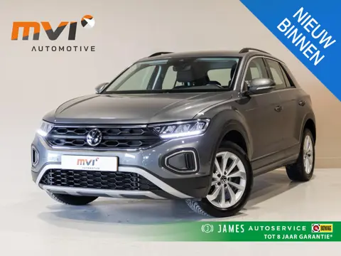 Volkswagen T-Roc 1.0 TSI Life Business / 110pk / Trekhaak / Stoelverwarming / NAP / Dealer onderhoud