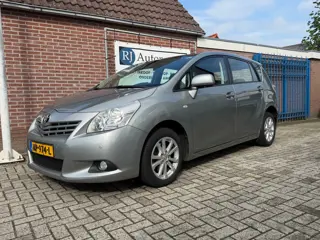 Toyota Verso 1.8 VVT-i Business APK/NAVI/PANO (bj 2010)