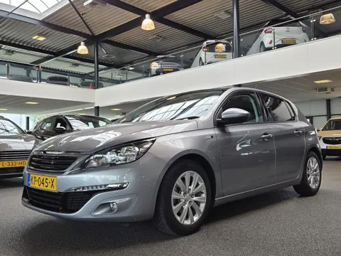 Peugeot 308 1.2 PureTech Style / Pano / 1e eigenaar / Trekhaak / Nieuwe Distr.