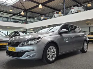 Peugeot 308 1.2 PureTech Style / Pano / 1e eigenaar / Trekhaak / Nieuwe Distr.