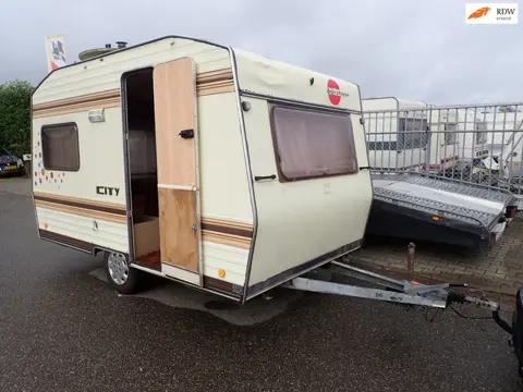 Buerstner 3603 city met kenteken