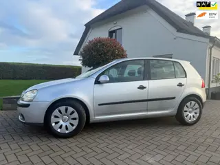 Volkswagen Golf 1.4 FSI Trendline / Bj: 2004