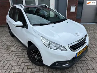 Peugeot 2008 1.2 VTi Active Pack Premium / Pano / Navi / PDC / AUT / Clima / Cruise