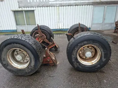 Fruehauf 2 Trailer Axles on Spring suspension , with 4 nice tyres