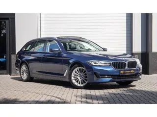 BMW 5-serie Touring 530e High Executive / SOH 89% / Pano / Keyless / Gordijnen