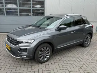 VOLKSWAGEN T-ROC 1.5 TSI SPORT Panorama Schuifdak  Trekhaak Winter Camera etc