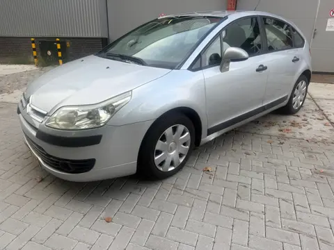 Citroen C4 1.4-16V Ligne Prestige
