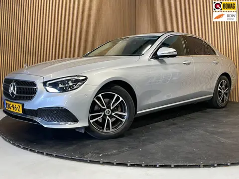 Mercedes-Benz E-klasse 220 d AMG Line|AUTOMAAT|PANO|VOLLEDER|STOELVERW.|360 + V + A CAMERA|DIGITAL C