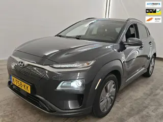 Hyundai Kona EV Premium 64 kWh Warmtepomp SOH 100% FASE 3 Verkeersbordassistent