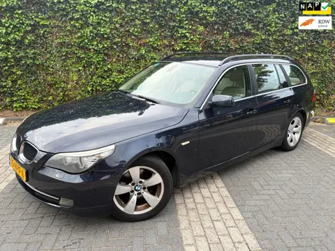 BMW 5-serie Touring 520i Business Line Edition I AUT VOL OPTIES