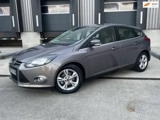Ford Focus 1.0 EcoBoost Titanium, Champions league, Airco, Nieuwe distributie riem