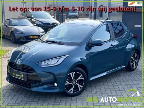 Toyota Yaris 1.5 Hybrid 115 Business Plus | Apple Car Play | 10 jaar Fabr. Gar | NIEUWSTAAT