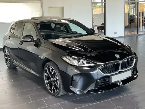 BMW 1-serie 120 M-SPORT ** LED, PANORAMA, 19-inch LMV, ACC, M-ONDERST, EL. A-KLEP ** 1e EIG - Ex BMW