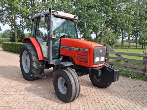 Massey Ferguson 4345 40km 5040uur (bj 2002)