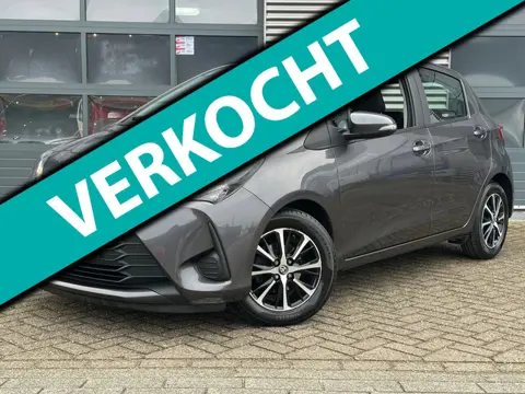 Toyota Yaris 1.0 VVT-i Connect | Camera | Navi | CarPlay | NAP
