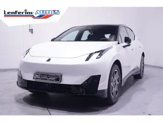 Lynk & Co 02 Core 66 kWh SOH 99% Apple Carplay Panoramadak Achteruitrijcamera Clima Stoelverwarming 