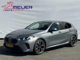 BMW 1-serie 120 M Sport Design Edition Stoelverwarming | LED | Navigatie | Camera | Clima | Cruise |
