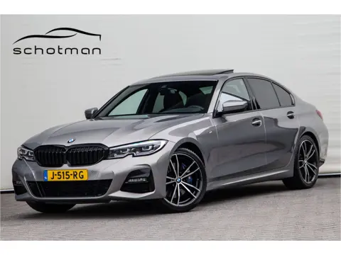 BMW 3-serie 320i High Executive M-Sport, Leder, Schuifdak, Head-up 2020