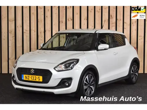 Suzuki Swift 1.2 Stijl Smart Hybrid 91dkm 2e eig. Carplay Trekhaak NL-auto Camera Stoelverw. Clima +