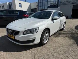 Volvo V60 2.4 D5 Twin Engine Lease Edition Bj 2016 BTW Auto prijs incl BTW