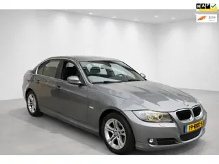 BMW 3-serie 318i Corporate Lease Luxury Line, navigatie, leder, lichtmetaal, apk, nap, airco, pdc, c