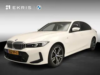 BMW 3 Serie Sedan 320e | M-Sportpakket | LED | Navigatie | Trekhaak | Stoelverwarming | DAB | Alu 18