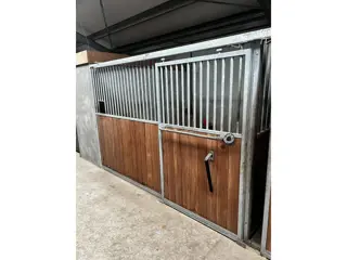 Paardenboxen 8 x voorwand 3,30 meter