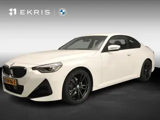 BMW 2 Serie Coupé 218i | M-Sportpakket | LED | HUD | Sportstoelen | Trekhaak | Stoelverwarming | DAB