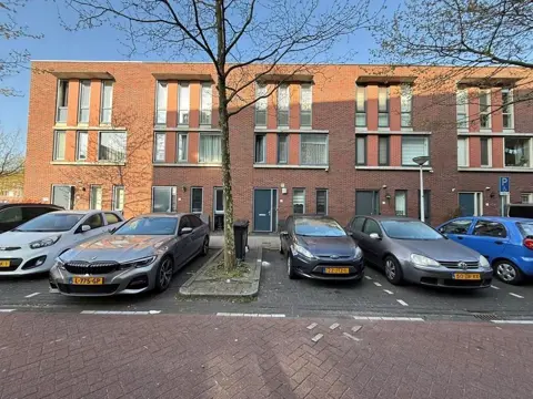 Woning aan de Dr. J.A. Ringersstraat te Amsterdam