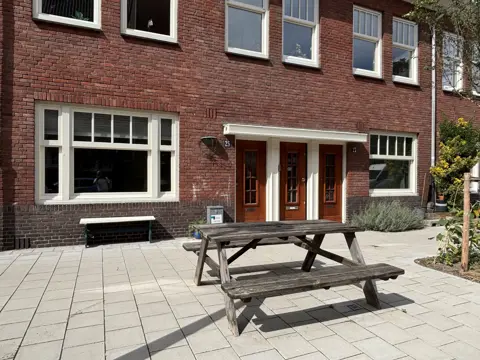 Woning aan de Herschelstraat te Amsterdam