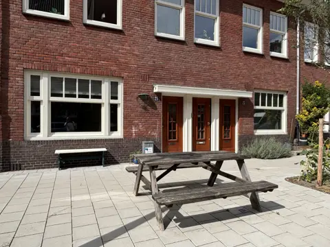 Woning aan de Herschelstraat te Amsterdam