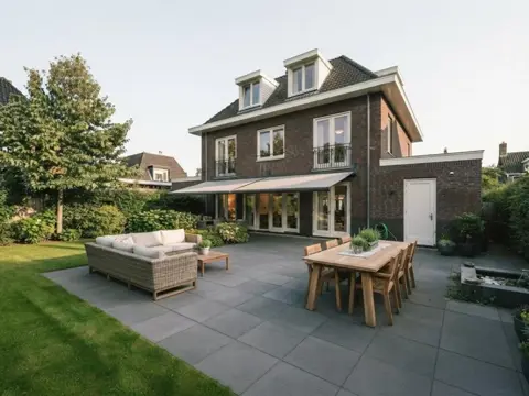 Woning aan de Mr. S. van Houtenlaan te Amstelveen