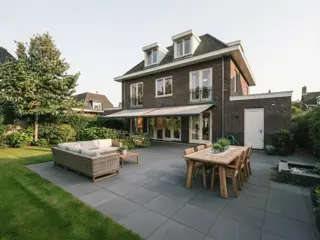 Woning aan de Mr. S. van Houtenlaan te Amstelveen