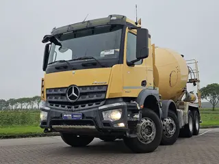 MERCEDES-BENZ AROCS 3240