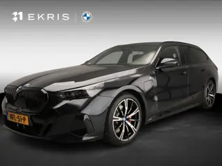 BMW 5 Serie Touring 530e | M-Sportpakket | LED | HUD | Active cruise | Trekhaak | Sportstoelen | DAB