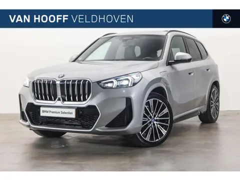 BMW X1 xDrive30e M Sport Automaat / Trekhaak / Panoramadak / Sportstoelen / Comfort Access / Adaptie